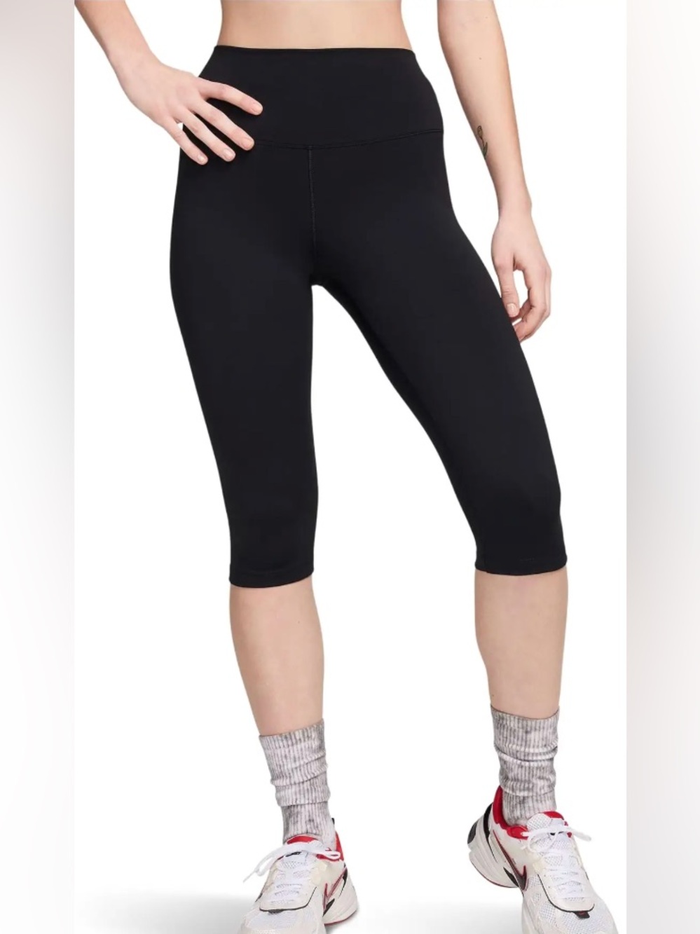 Nike Black High-Rise Capri Leggings